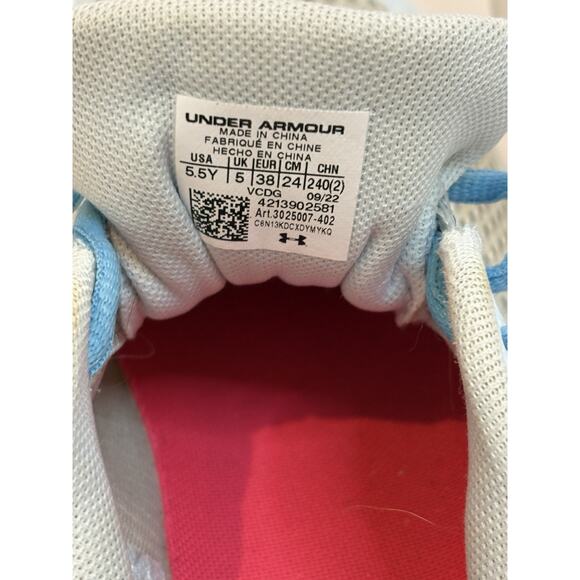 Under Armour Charged Rogue 5.5 Y Running Shoes 4213902581 Lite Gray, girls - Picture 6 of 8